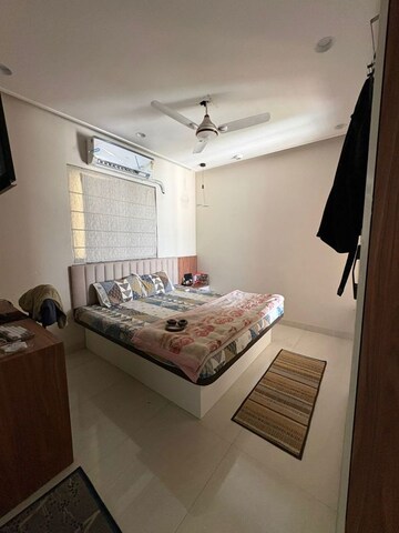 Bedroom in 2 BHK Apartment at Bavdhan – for Rent