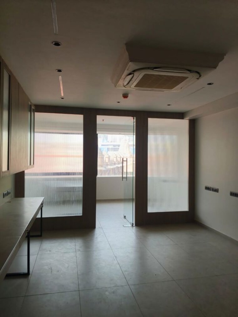 Floor Plan, business-park Commercial Office Space 484 Sq.Ft. In Malad West Mumbai 9979358