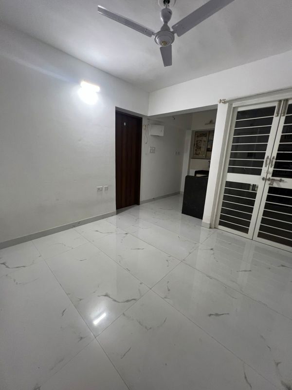 1 BHK + Study Room Apartment For Rent in Moze Skyways Esfera
