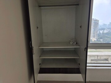 Furnished Amenities in 4 BHK Apartment at Jaypee Greens Kalypso Court, Sector 128 – for Rent