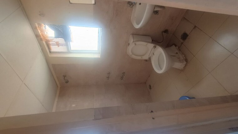 Bathroom, wave-dream-homes 2 Bedroom 840 Sq.Ft. Apartment In Wave City Ghaziabad 9979368