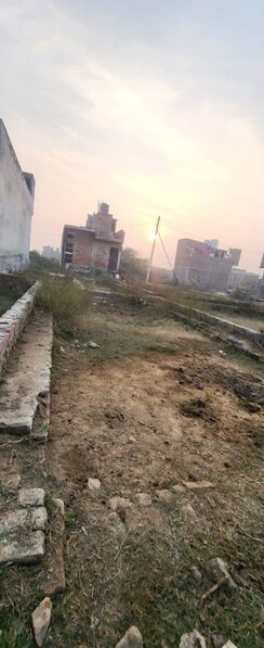 Plot For Sale in Dlf Ankur Vihar