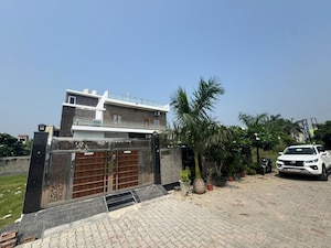 5 BHK Villa – Exterior View View at Pallavpuram - for Sale
