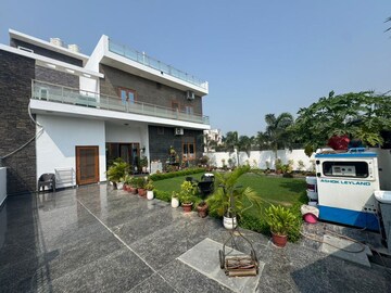 5 BHK Villa For Sale in Pallavpuram