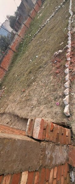 Plot For Sale in Dlf Ankur Vihar
