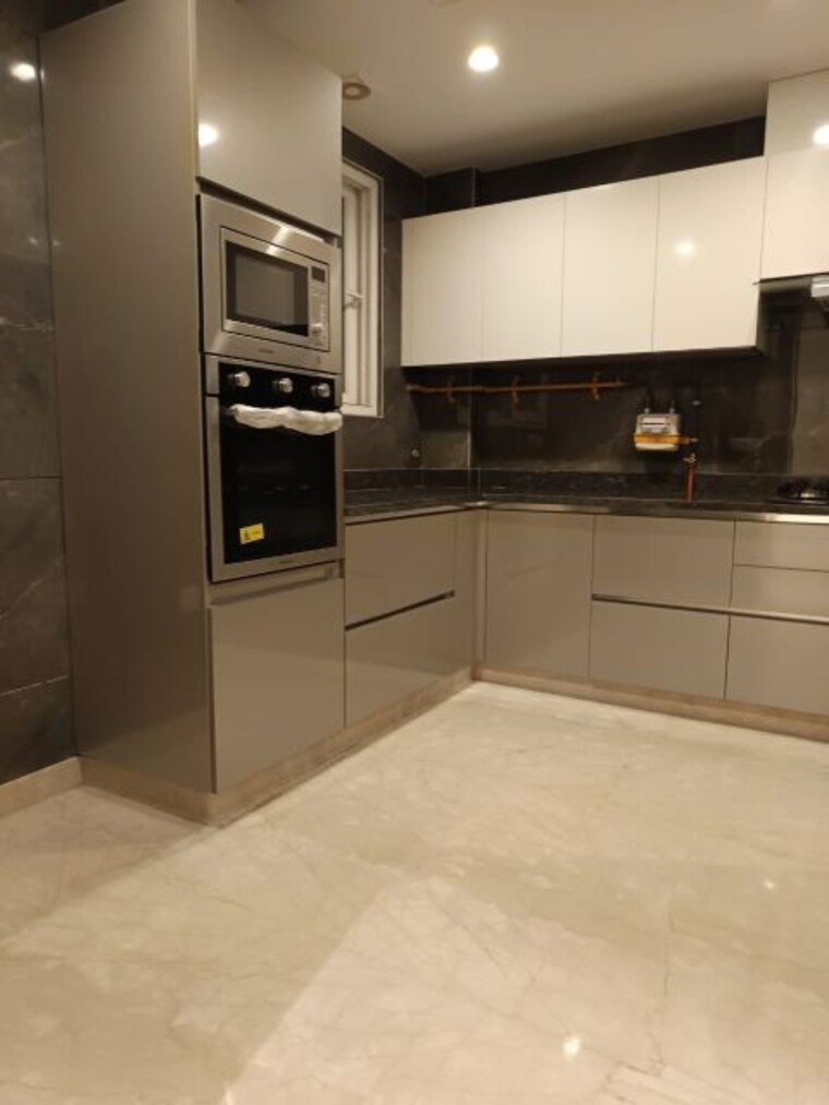 Kitchen, dlf-queens-court 4 Bedroom 4100 Sq.Ft. Builder Floor In Greater Kailash ii Delhi 8687978