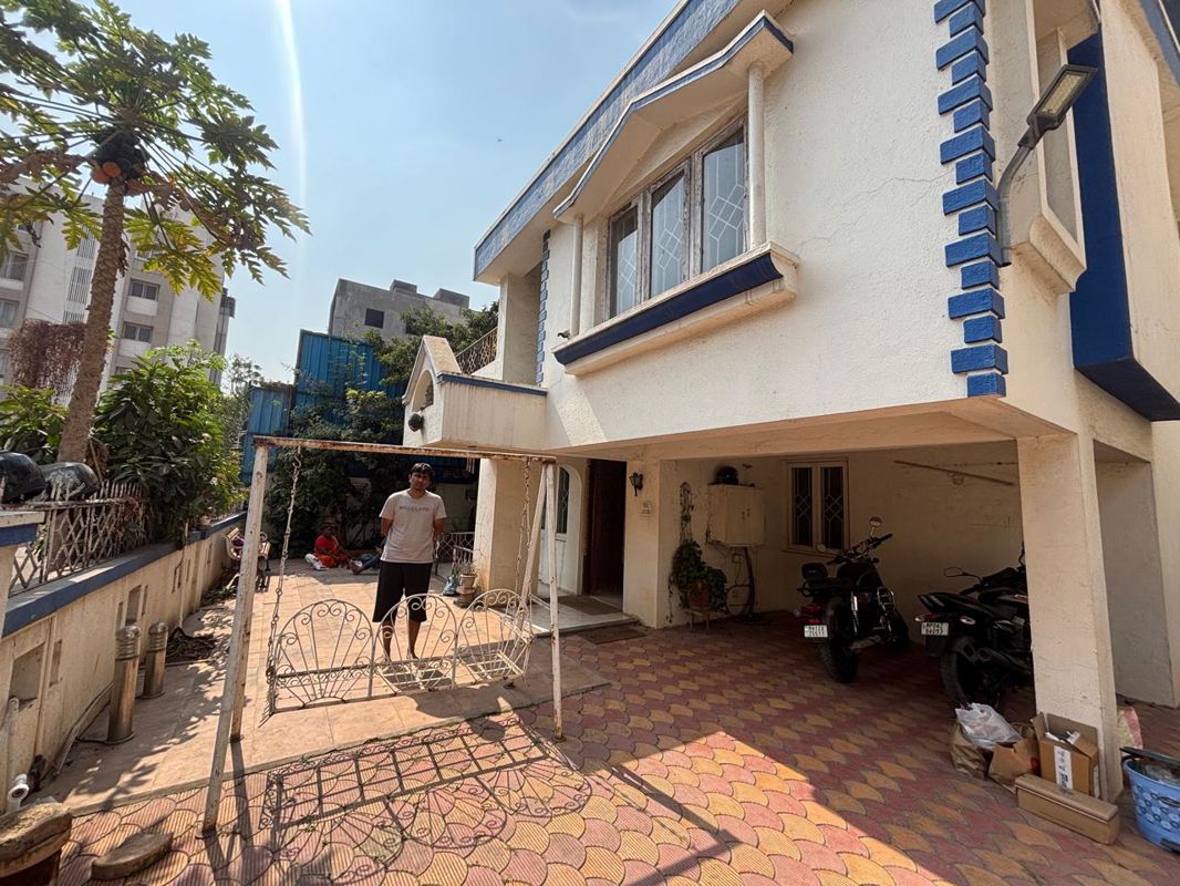 3.5 BHK + Pooja Room Villa For Rent in Friends Enclave Plots