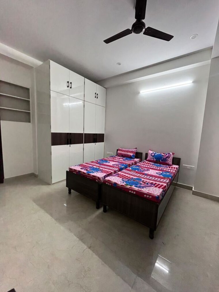 Bedroom, sector 38 Pg For Girls In Sector 38 9979425