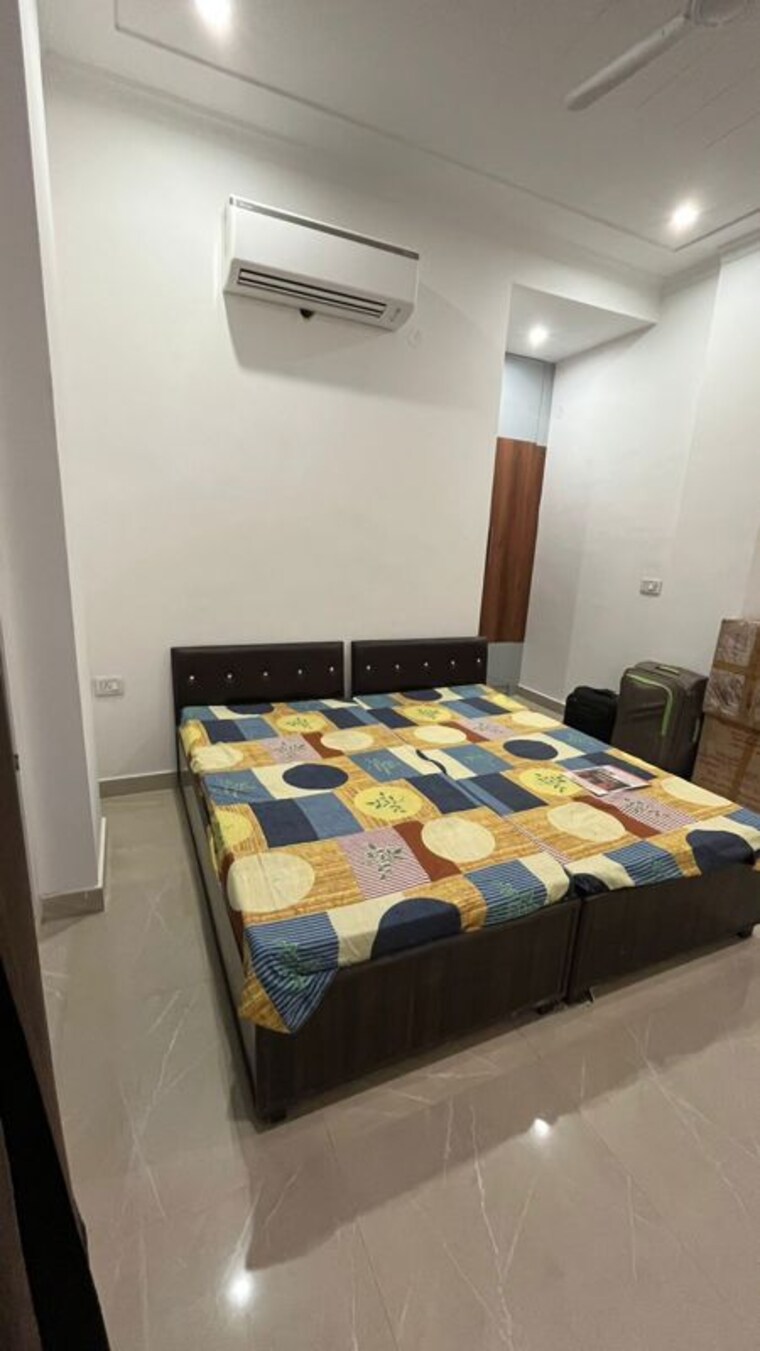 Bedroom, sector 38 Pg For Girls In Sector 38 9979425
