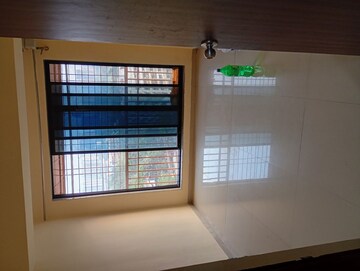 Room in 1 BHK Apartment at Shraddha Autumn Park, Kanjurmarg East – for Rent