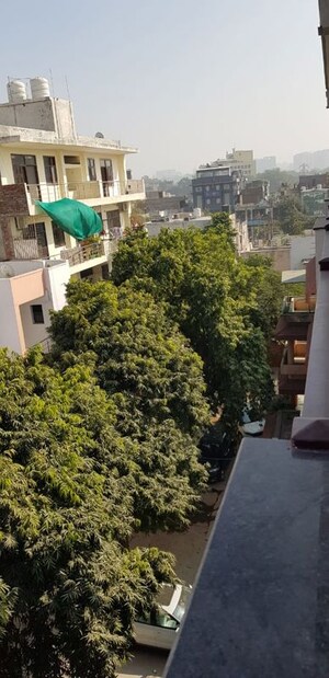 1 RK Apartment – Garden View at Sector 14 - for Rent