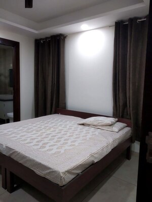 Bedroom in 1 RK Apartment at Sector 14 – for Rent