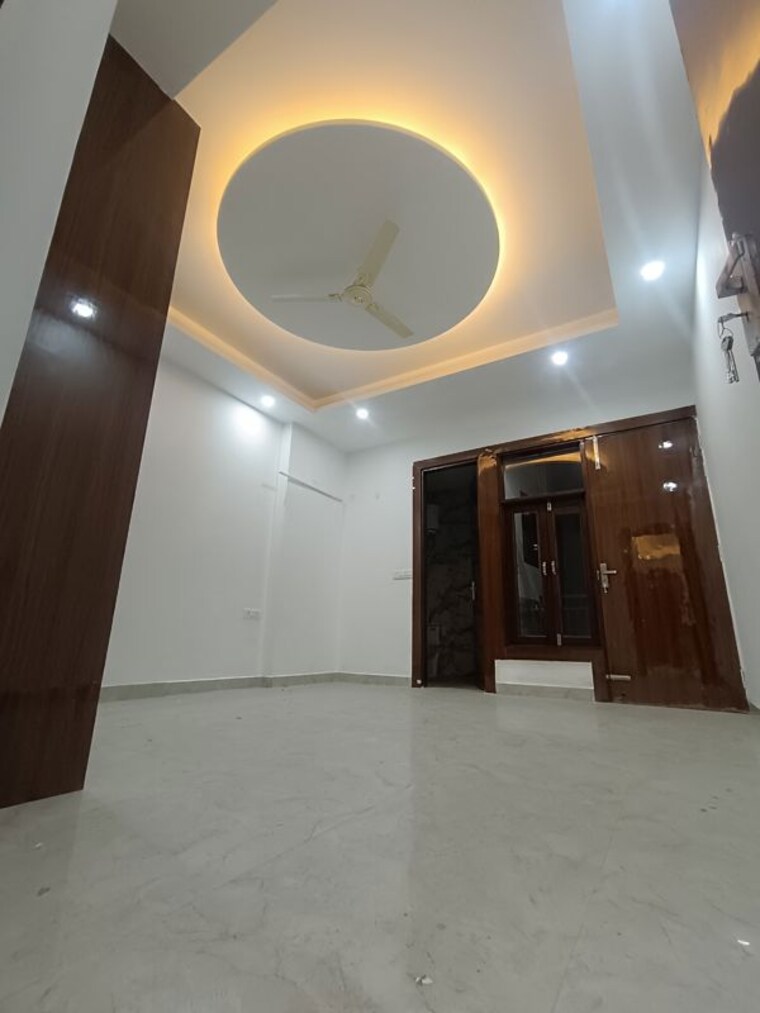 Bedroom, sector 57 3 Bedroom 1700 Sq.Ft. Builder Floor In Sector 57 Noida 9979453
