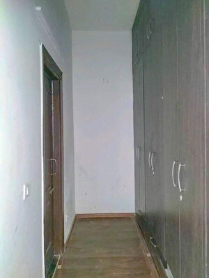 Building Lobby in 4 BHK Villa at Amrapali Leisure Valley, Tech Zone 4 Greater Noida – for Sale