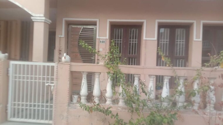 Exterior View, amrapali-leisure-valley 4 Bedroom 2525 Sq.Ft. Villa In Tech Zone 4 Greater Noida Greater Noida 9979317