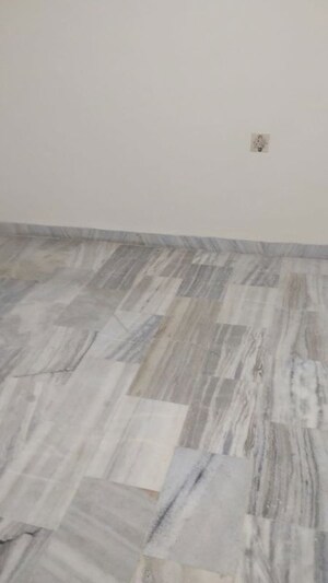 Room in 1 BHK Apartment at Panchvan Complex, Borivali West – for Rent