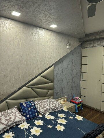 Room in 3 BHK Apartment at Moti Nagar – for Rent