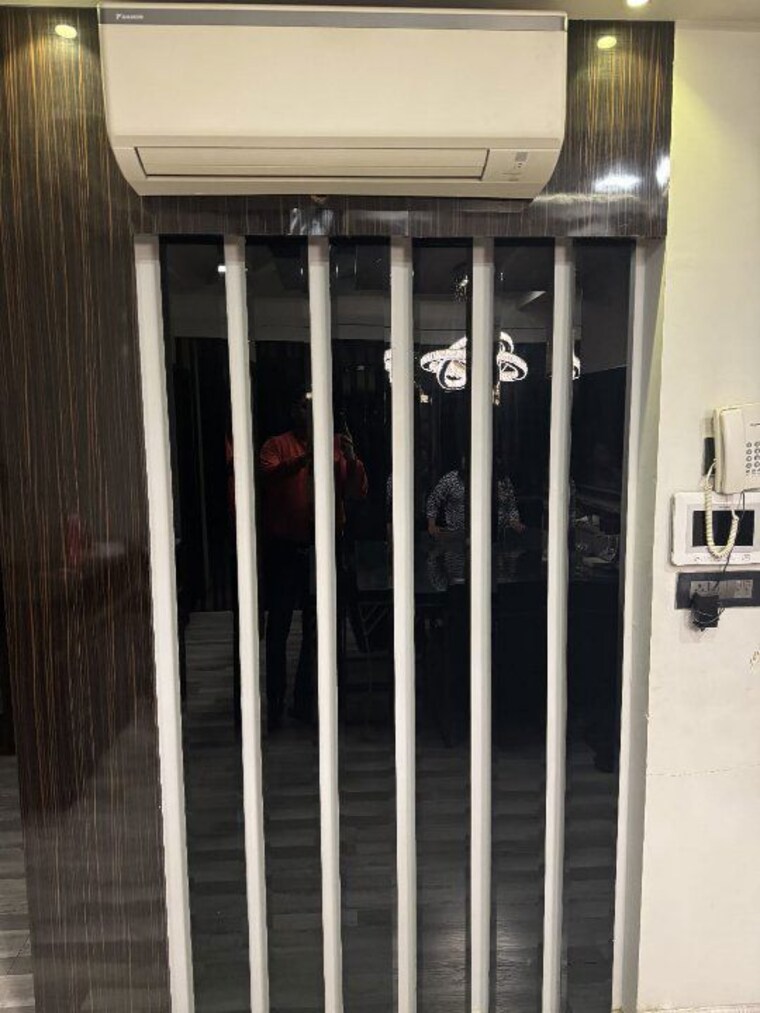 Other, moti nagar 3 Bedroom 1650 Sq.Ft. Apartment In Moti Nagar Delhi 9979446