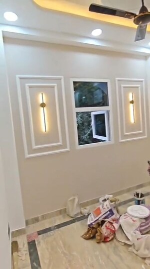 Room in 2 BHK Builder Floor at Niti Khand I – for Sale