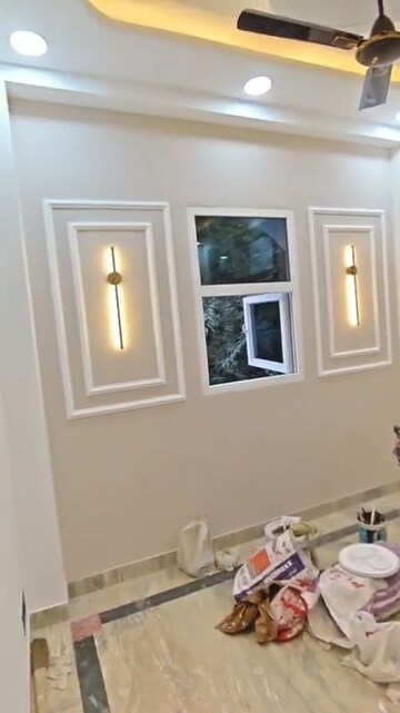 Room in 2 BHK Builder Floor at Niti Khand I – for Sale