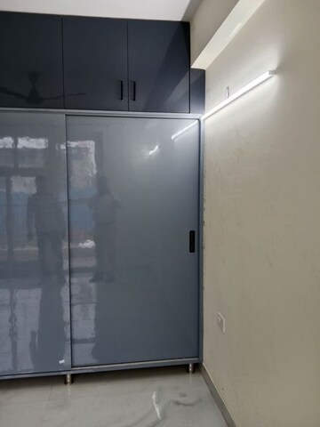 Room in 2 BHK Apartment at Ansals Sushant City – for Rent