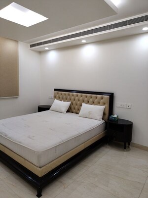Bedroom in 3 BHK Builder Floor at Defence Colony – for Rent