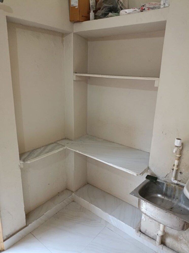 Bathroom, vasundhara-complex 1 Bedroom 600 Sq.Ft. Apartment In Vasundhara Sector 16 Ghaziabad 9898301