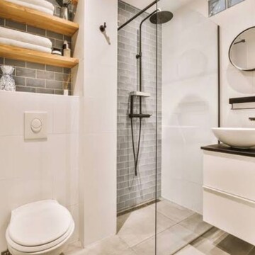 Bathroom in 3.5 BHK Builder Floor at Ultima 107, Sector 107 – for Sale