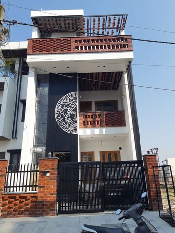 3 BHK Independent House For Sale in Majra