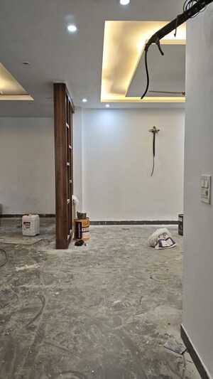 Room in 4 BHK Builder Floor at TDI The Grand Retreat, Sector 88 – for Sale