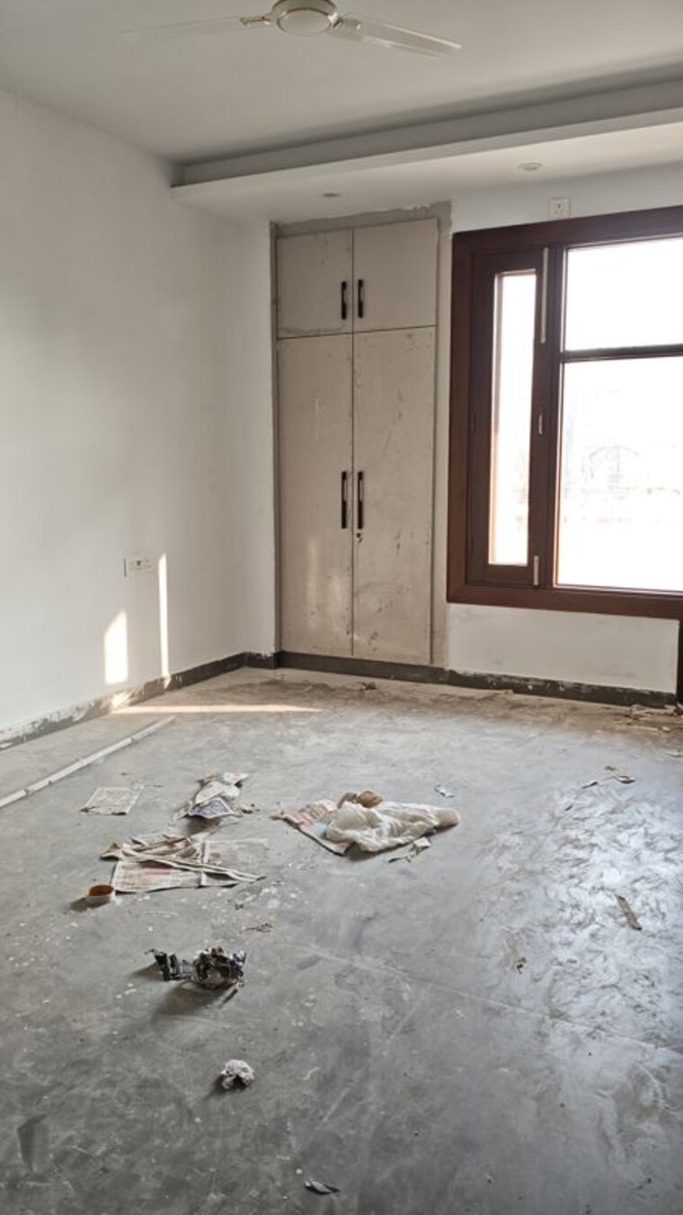 Room, tdi-the-grand-retreat 4 Bedroom 350 Sq.Yd. Builder Floor In Sector 88 Faridabad 9979524
