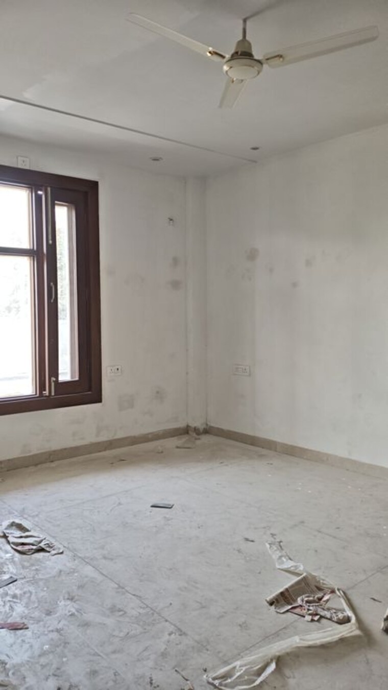 Room, tdi-the-grand-retreat 4 Bedroom 350 Sq.Yd. Builder Floor In Sector 88 Faridabad 9979524