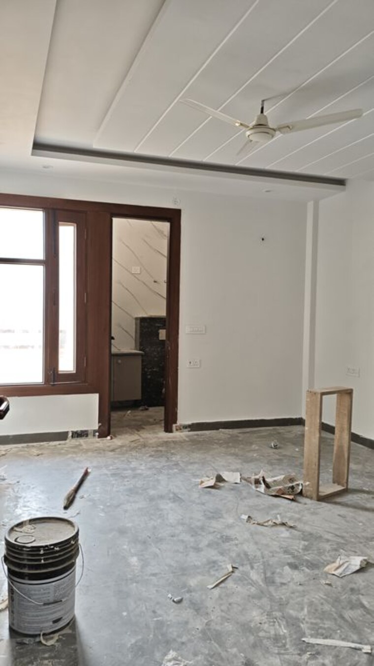 Room, tdi-the-grand-retreat 4 Bedroom 350 Sq.Yd. Builder Floor In Sector 88 Faridabad 9979524