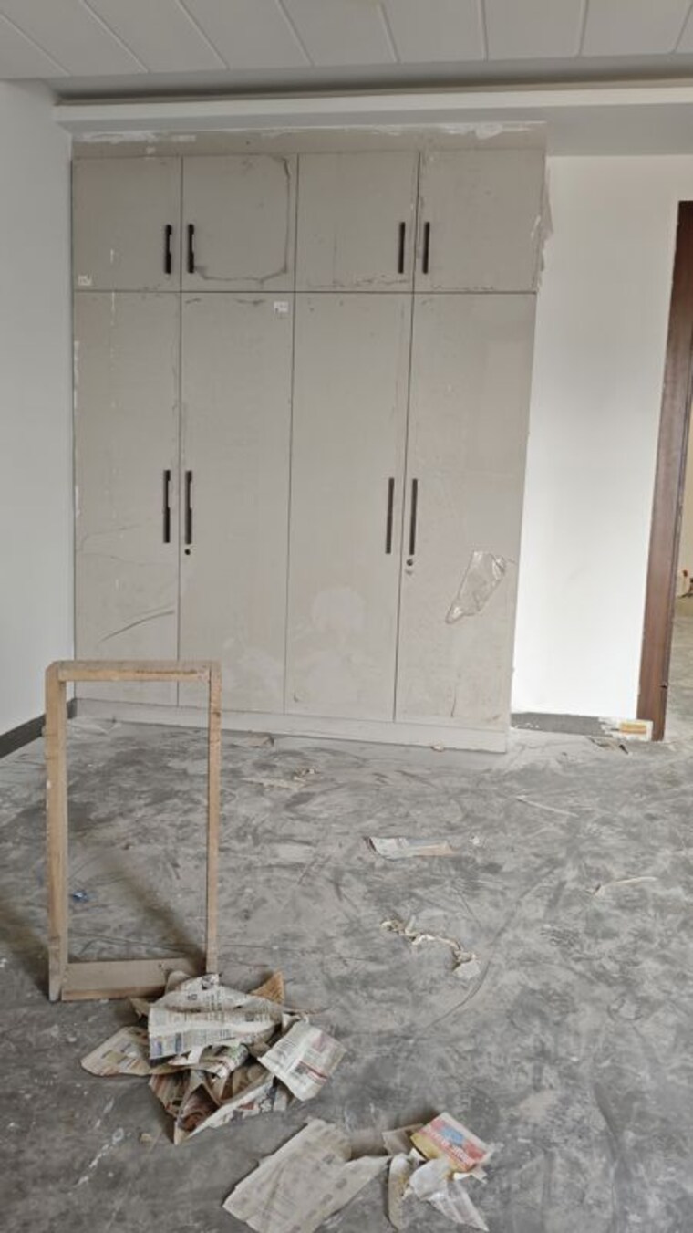 Room, tdi-the-grand-retreat 4 Bedroom 350 Sq.Yd. Builder Floor In Sector 88 Faridabad 9979524