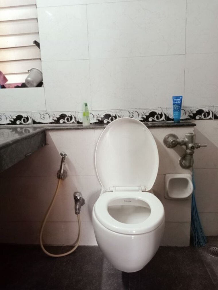 Bathroom, k-raheja-heights 2 Bedroom 1165 Sq.Ft. Apartment In Malad East Mumbai 9979533