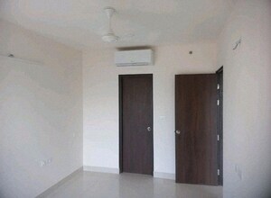 Room in 1 BHK Apartment at Lodha Casa Viva, Majiwada – for Sale