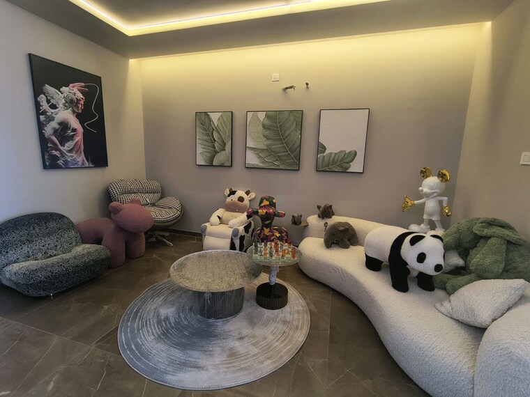 Living Room, sector 8 6+ Bedroom 4500 Sq.Ft. Independent House In Sector 8 Chandigarh 9979544