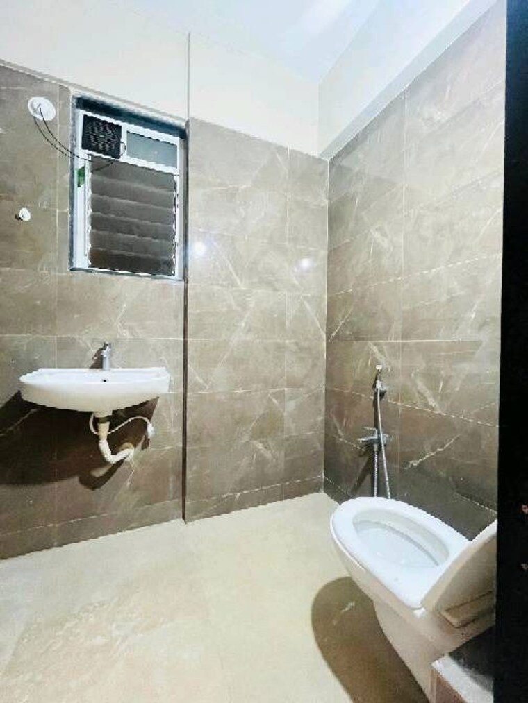 Bathroom, proviso-leisure-town 2 Bedroom 950 Sq.Ft. Apartment In Hadapsar Pune 9979576
