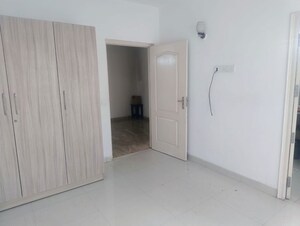 Room in 3 BHK Apartment at Supertech Araville, Sector 79 – for Rent