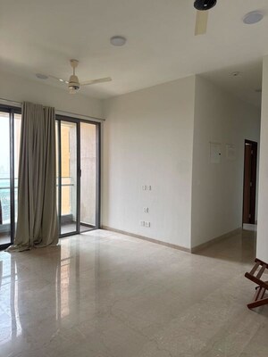 Room in 3 BHK Apartment at Piramal Mahalaxmi, Mahalaxmi – for Rent