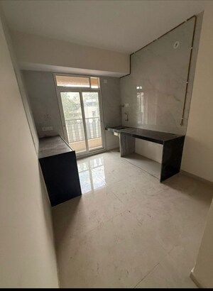 2 BHK Apartment For Rent in Salasar Vatika CHS, Gaodevi rd