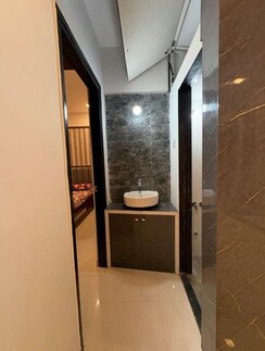 1 BHK Apartment For Sale in Shreeji Tower Badlapur