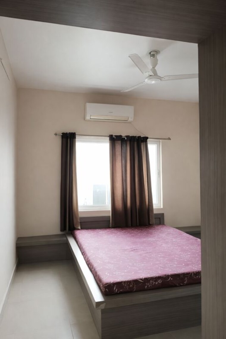 Room, godrej-garden-city 2 Bedroom 1250 Sq.Ft. Apartment In Jagatpur Ahmedabad 9979675