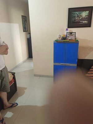 Furnished Amenities in 1 BHK Apartment at Suncity Complex, Powai – for Rent