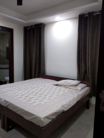 Bedroom in Studio Independent House at Sector 14 – for Rent