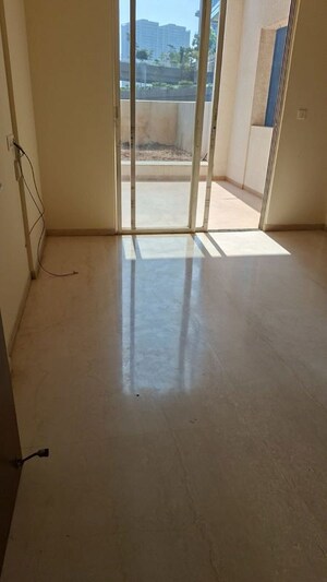 Room in 2 BHK Apartment at Gera Song Of Joy, Kharadi – for Rent