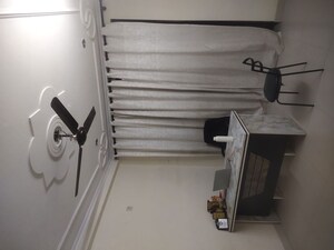 Furnished Amenities in 1 BHK Independent House at Mianwali Colony – for Rent