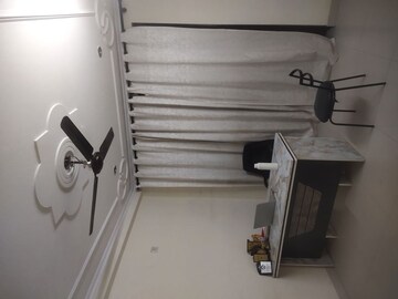 Furnished Amenities in 1 BHK Independent House at Mianwali Colony – for Rent