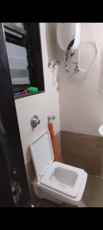 Furnished Amenities in 1 BHK Apartment at Siddharth Mahal, Lower Parel – for Rent