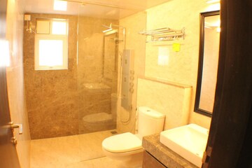 Bathroom in 4 BHK Apartment at Prestige Misty Waters Phase II, Hebbal – for Rent